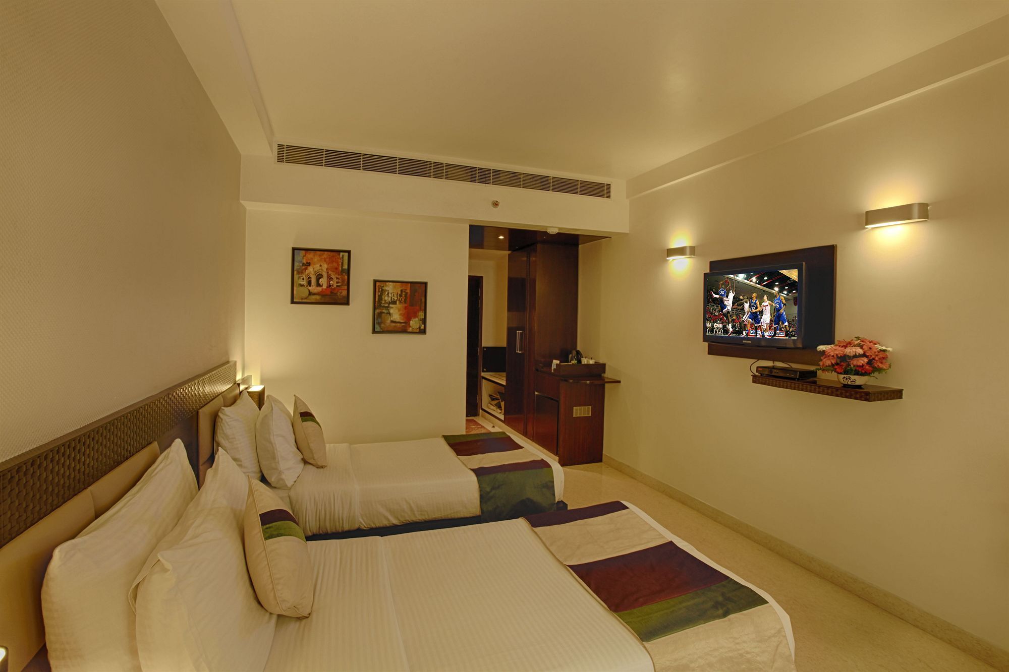 Hotel Levana, Hazratganj Lucknow Eksteriør bilde